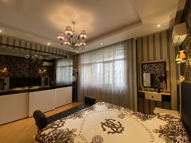 Продаётся 5-комн. новостройка 225 м², м. Элмляр Академиясы, photo 14 from 32