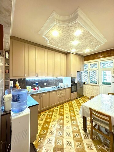 Продаётся 4-комн. новостройка 150 м², м. Низами, photo 4 from 27