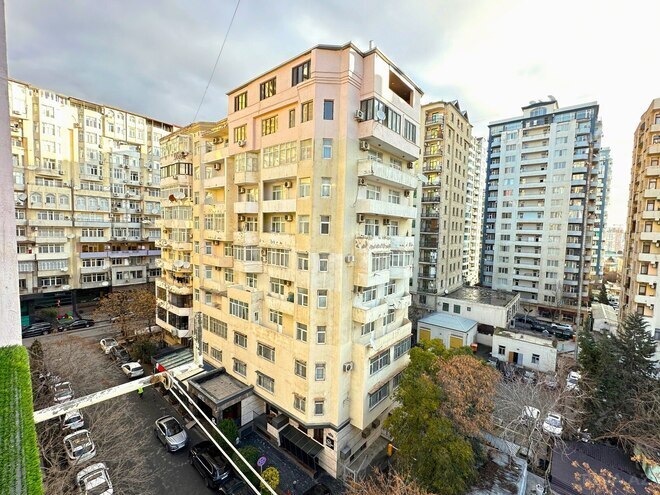 Продаётся 4-комн. новостройка 150 м², м. Низами, photo 25 from 27