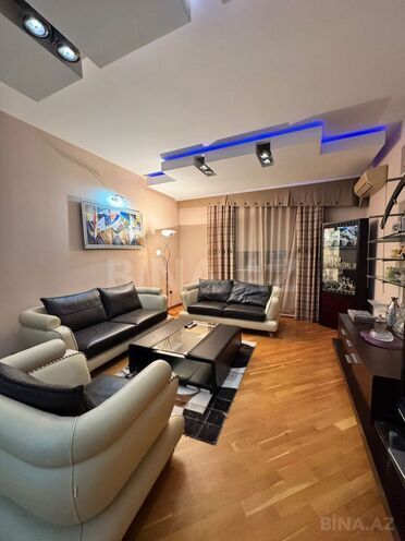 Satılır 5 otaqlı yeni tikili 250 m², İnşaatçılar m., photo 3 from 25