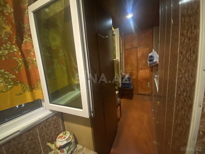 Satılır 2 otaqlı köhnə tikili 70 m², Qara Qarayev m., photo 4 from 14