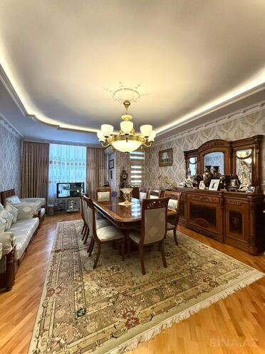 Продаётся 3-комн. новостройка 145 м², м. 8 ноября, photo 1 from 19
