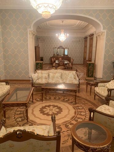 Продаётся 7-комн. вторичка 350 м², м. Сахил, photo 4 from 31