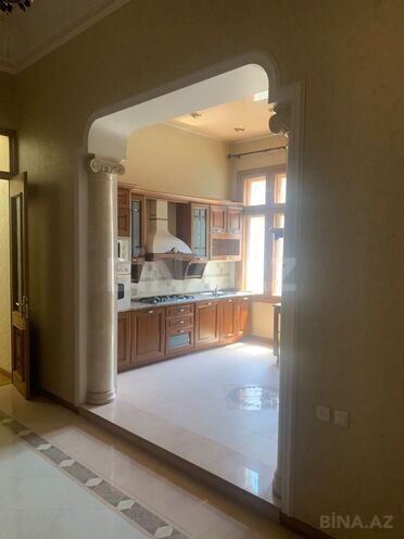 Продаётся 7-комн. вторичка 350 м², м. Сахил, photo 18 from 31