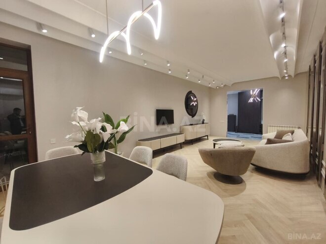 Сдаётся 3-комн. новостройка 140 м², м. Нариман Нариманов, photo 4 from 13