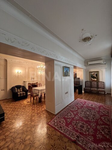Сдаётся 4-комн. вторичка 150 м², Насиминский  р., photo 12 from 28