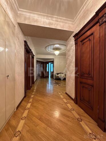 Satılır 4 otaqlı yeni tikili 190 m², 28 May m., photo 10 from 20