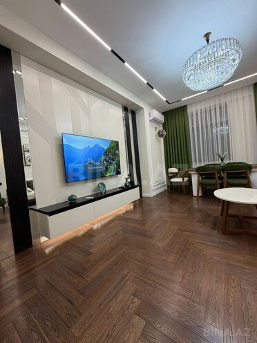Продаётся 2-комн. новостройка 86 м², м. Элмляр Академиясы, photo 1 from 18