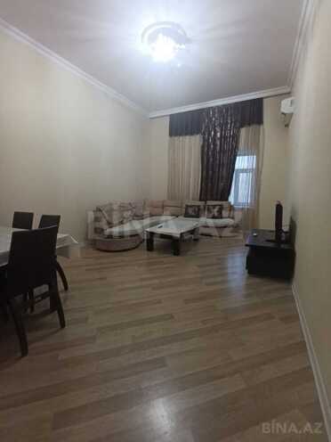 Satılır 4 otaqlı köhnə tikili 140 m², Sahil m., photo 3 from 18