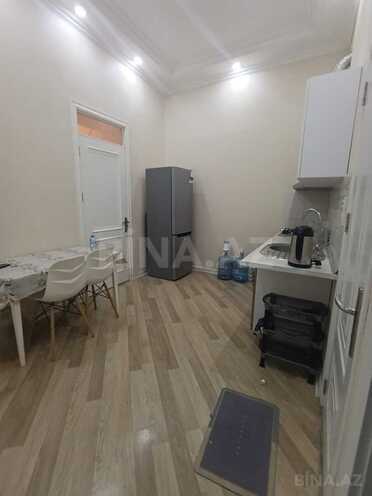 Satılır 4 otaqlı köhnə tikili 140 m², Sahil m., photo 8 from 18