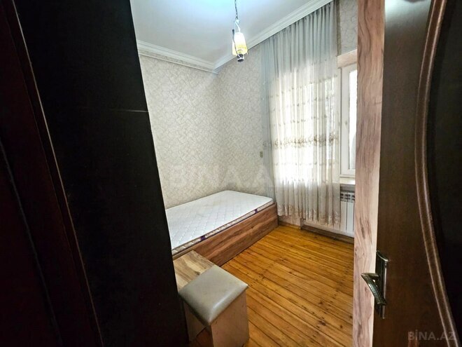 Продаётся 3-комн. вторичка 70 м², Насиминский  р., photo 7 from 18