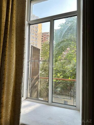 Satılır 2 otaqlı köhnə tikili 70 m², Nizami m., photo 3 from 12