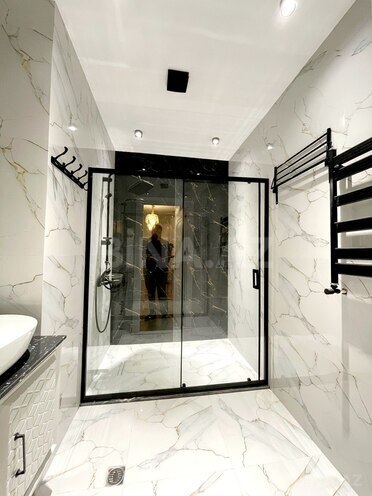 Продаётся 3-комн. новостройка 140 м², м. Нефтчиляр, photo 10 from 12