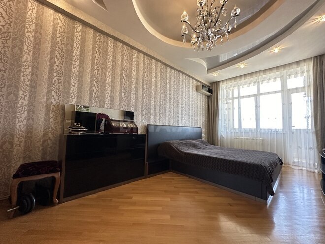 Продаётся 4-комн. новостройка 204 м², м. Элмляр Академиясы, photo 16 from 32