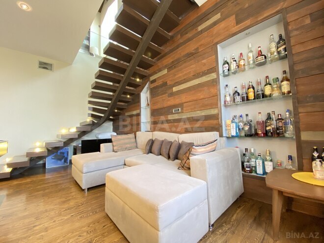 Продаётся 5-комн. вторичка 240 м², м. Сахил, photo 3 from 32