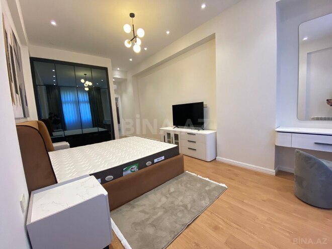 Сдаётся 3-комн. новостройка 180 м², м. Низами, photo 7 from 23