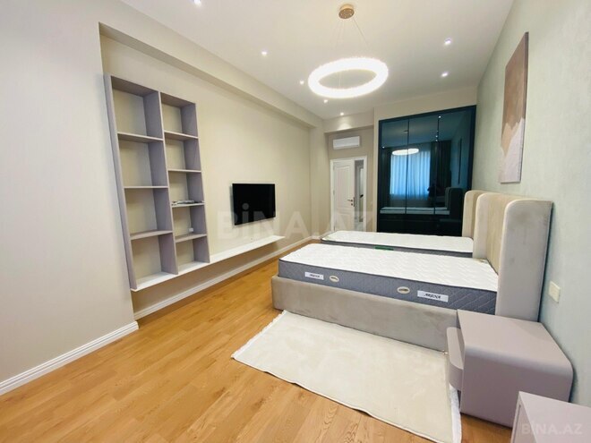 Сдаётся 3-комн. новостройка 180 м², м. Низами, photo 13 from 23