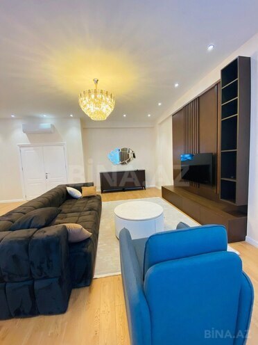 Сдаётся 3-комн. новостройка 180 м², м. Низами, photo 4 from 23