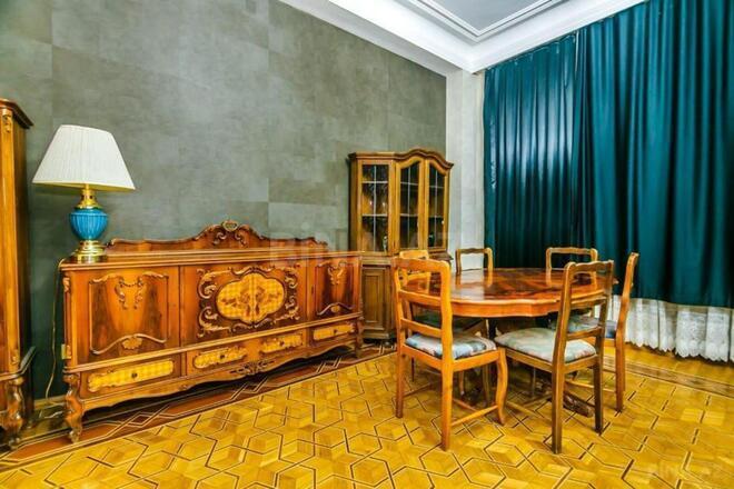 Продаётся 6-комн. вторичка 350 м², м. Сахил, photo 16 from 29