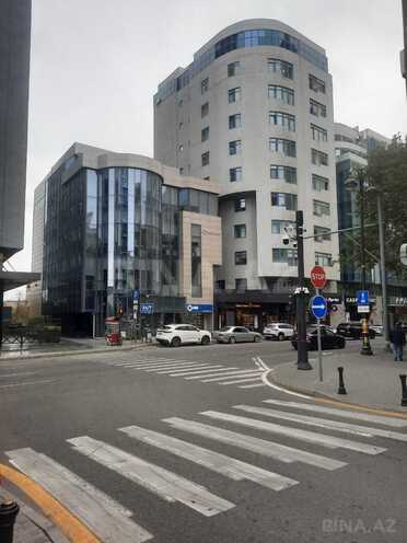 Сдаётся 1-комн. офис 20 м², м. Низами, photo 3 from 9