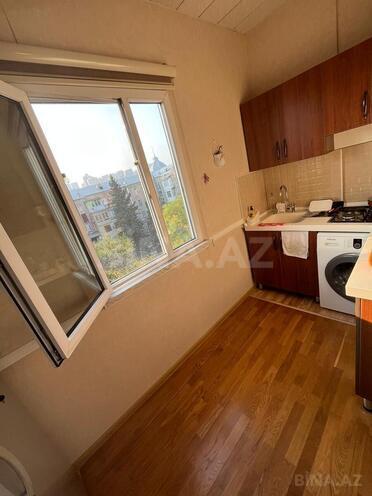 Satılır 2 otaqlı köhnə tikili 65 m², Nizami m., photo 9 from 13