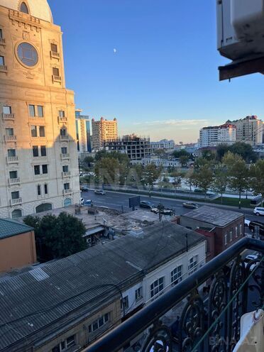 Satılır 2 otaqlı köhnə tikili 65 m², Nizami m., photo 11 from 13