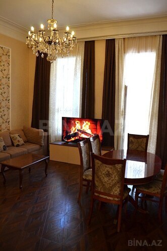 Satılır 3 otaqlı köhnə tikili 85 m², Sahil m., photo 6 from 13