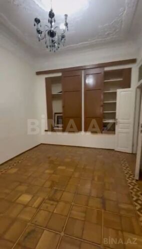 İcarəyə verilir 5 otaqlı köhnə tikili 155 m², Nizami m., photo 7 from 13
