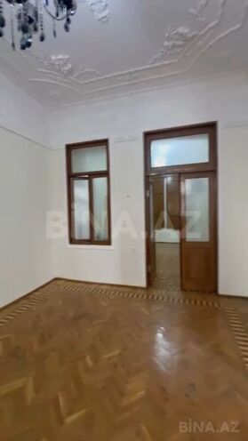 İcarəyə verilir 5 otaqlı köhnə tikili 155 m², Nizami m., photo 6 from 13