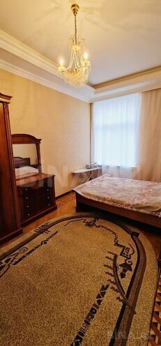 Продаётся 2-комн. вторичка 55 м², м. Низами, photo 8 from 12