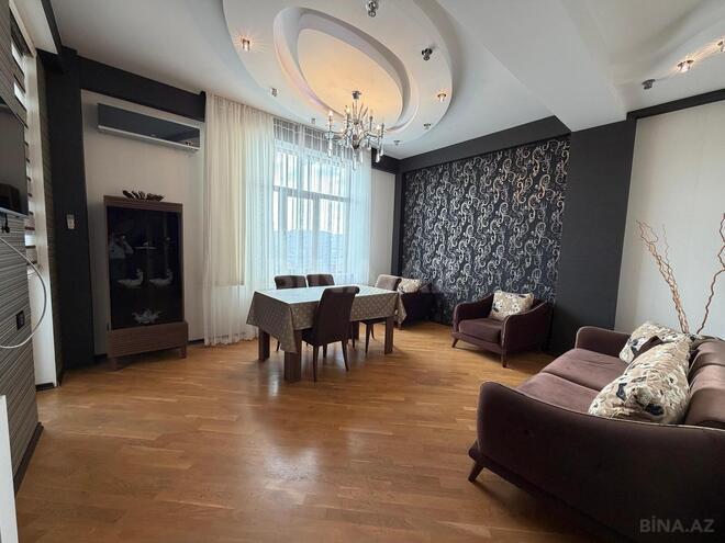 Продаётся 3-комн. новостройка 93 м², м. Иншаатчылар, photo 1 from 18