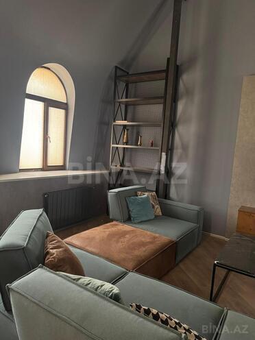 İcarəyə verilir 4 otaqlı köhnə tikili 200 m², Səbail r., photo 3 from 29