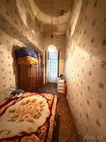 Satılır 2 otaqlı köhnə tikili 70 m², Sahil m., photo 4 from 13