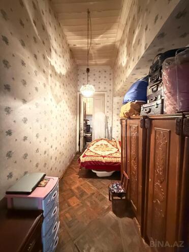 Satılır 2 otaqlı köhnə tikili 70 m², Sahil m., photo 9 from 13