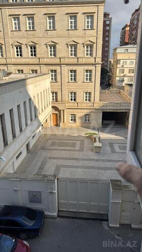 Сдаётся 2-комн. вторичка 72 м², м. Низами, photo 15 from 16