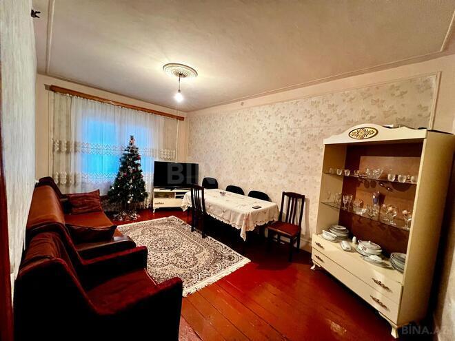 Продаётся 3-комн. вторичка 70 м², м. Кара Караев, photo 19 from 21