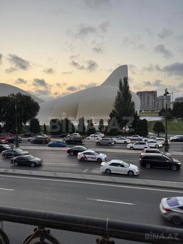 Продаётся 3-комн. вторичка 70 м², м. Нариман Нариманов, photo 1 from 9