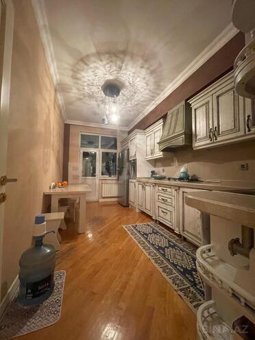 Продаётся 3-комн. новостройка 135 м², м. Нефтчиляр, photo 4 from 11