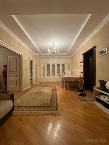 Продаётся 3-комн. новостройка 135 м², м. Нефтчиляр, photo 3 from 11