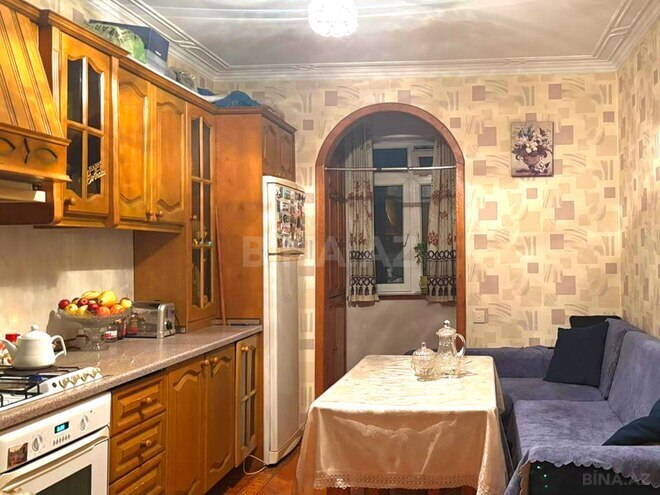 Satılır 4 otaqlı köhnə tikili 80 m², Qara Qarayev m., photo 22 from 29