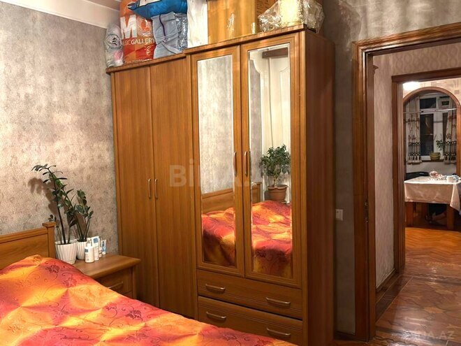 Satılır 4 otaqlı köhnə tikili 80 m², Qara Qarayev m., photo 17 from 29