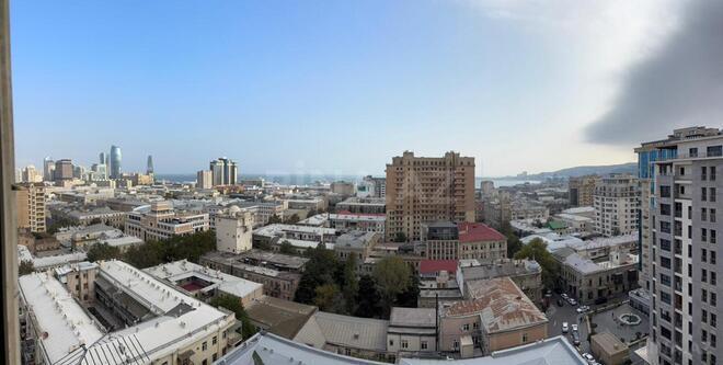 Satılır 4 otaqlı yeni tikili 240 m², Sahil m., photo 3 from 28