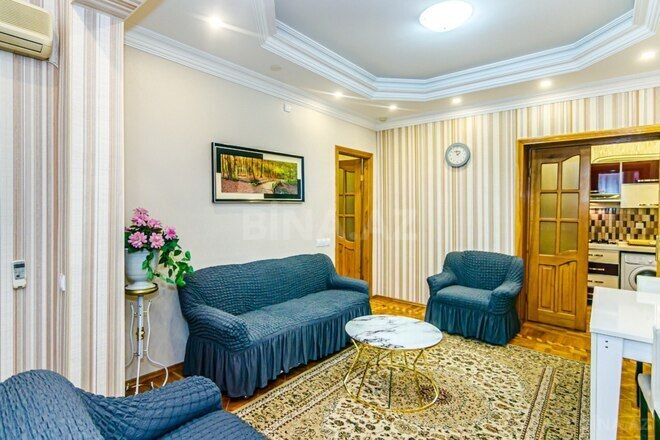 İcarəyə verilir 2 otaqlı köhnə tikili 67 m², Sahil m., photo 5 from 31