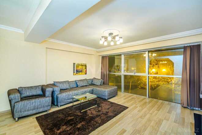 İcarəyə verilir 2 otaqlı köhnə tikili 71 m², 28 May m., photo 12 from 32