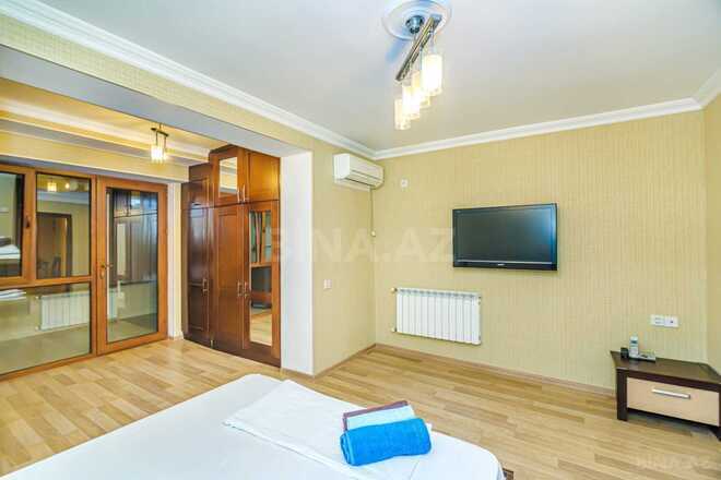 İcarəyə verilir 2 otaqlı köhnə tikili 71 m², 28 May m., photo 7 from 32