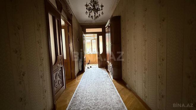 Продаётся 8-комн. дом/дача 400 м², м. Кара Караев, photo 10 from 18