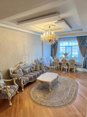 Продаётся 3-комн. новостройка 140 м², photo 1 from 14