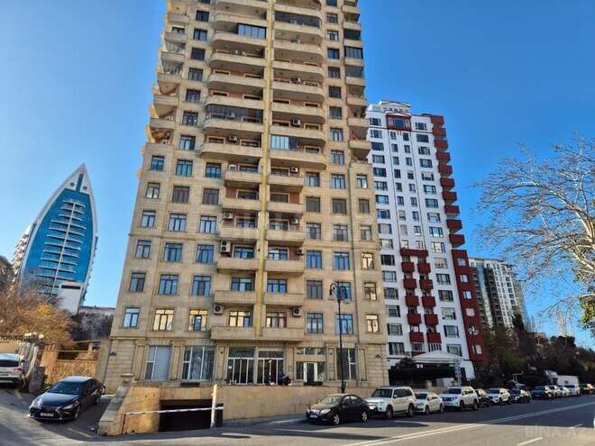 Satılır 4 otaqlı yeni tikili 200 m², İçəri Şəhər m., photo 1 from 13