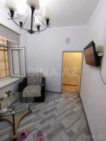 Сдаётся 2-комн. вторичка 40 м², м. Низами, photo 1 from 16