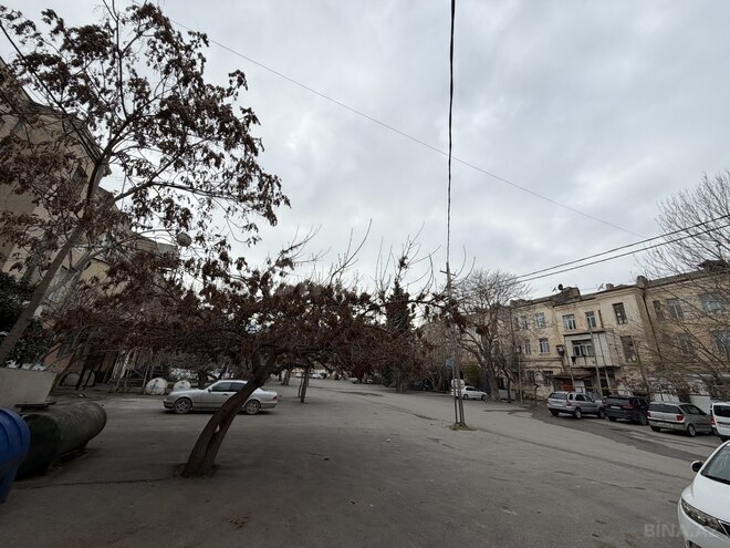 Satılır 3 otaqlı köhnə tikili 60 m², Bakıxanov q., photo 18 from 21